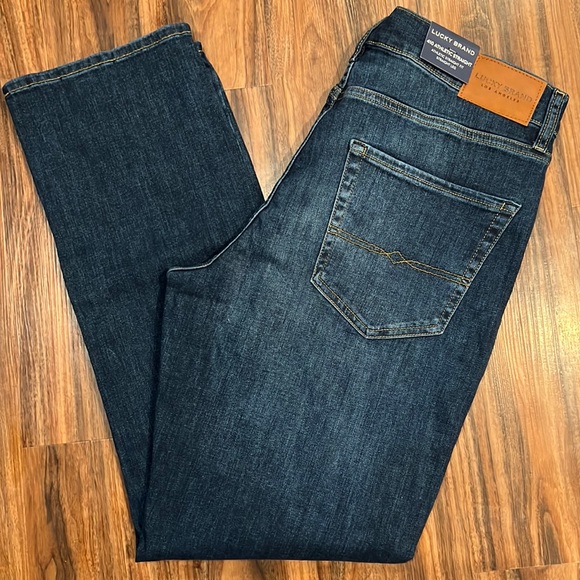 Lucky Brand 410 Athletic Straight - Picture 11 of 15